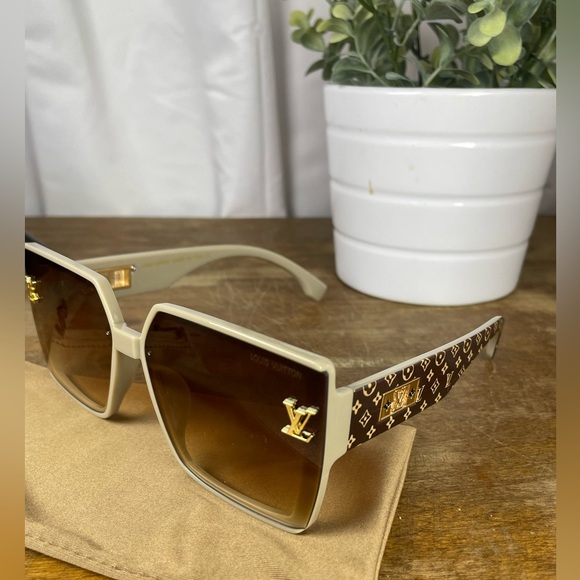 Louis Vuitton Accessories - Beautiful pair of Louis Vuitton's !! *NEAR MINT CONDITION !!